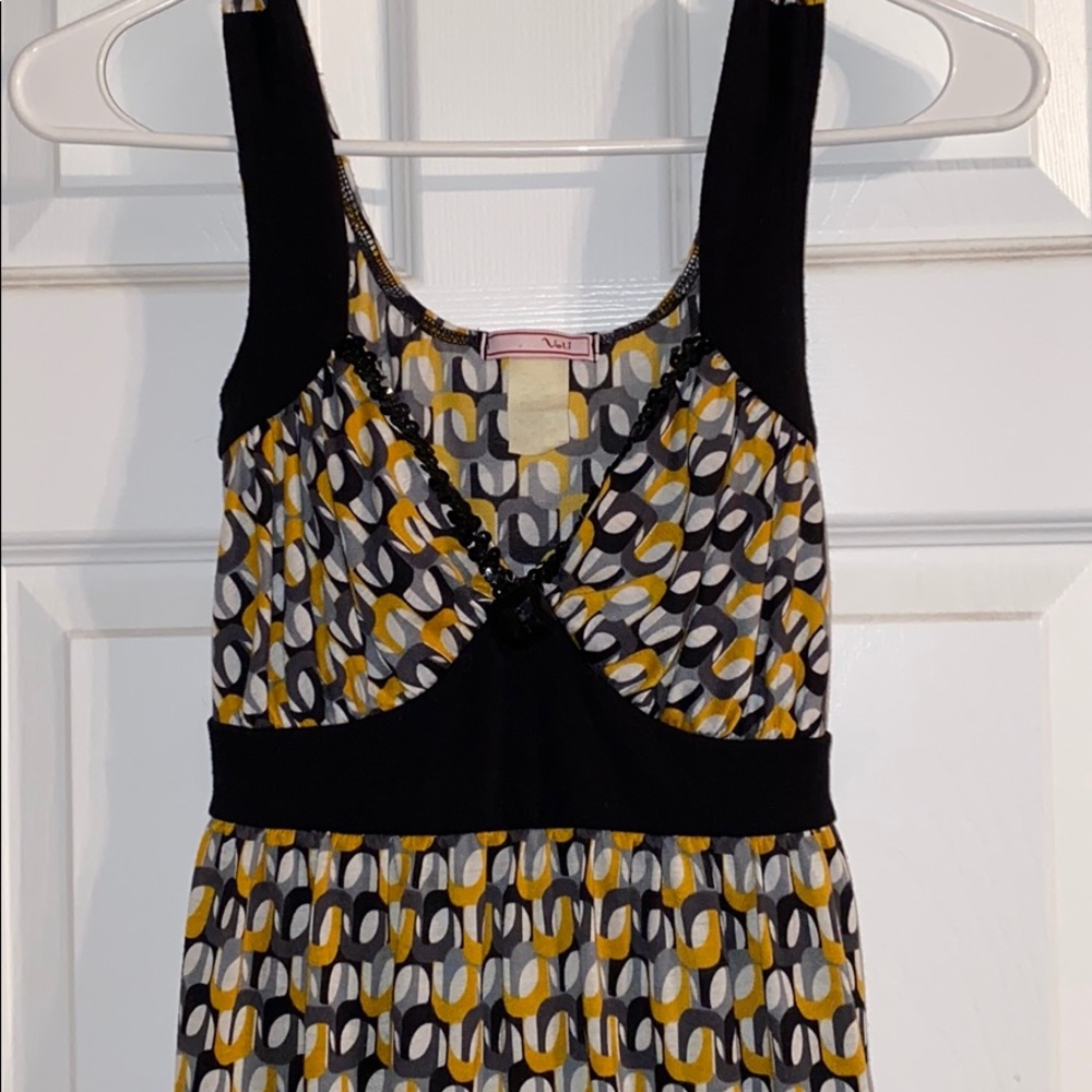 Cute Yellow top - Picture 2 of 5